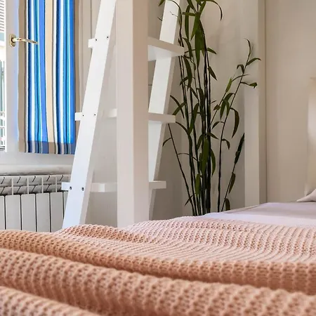 Hintown Lovely Moscova Apartment *